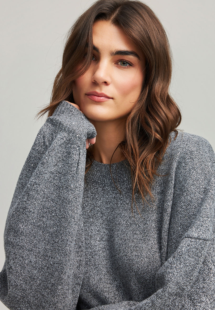 Rochie tricotată cu spatele deschis