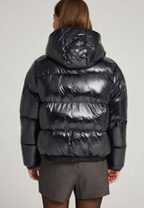 Jachetă matlasată cu glugă