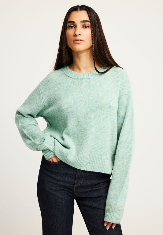 Pulover tricotat sustenabil cu finisaj striat