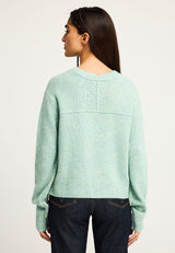 Pulover tricotat sustenabil cu finisaj striat