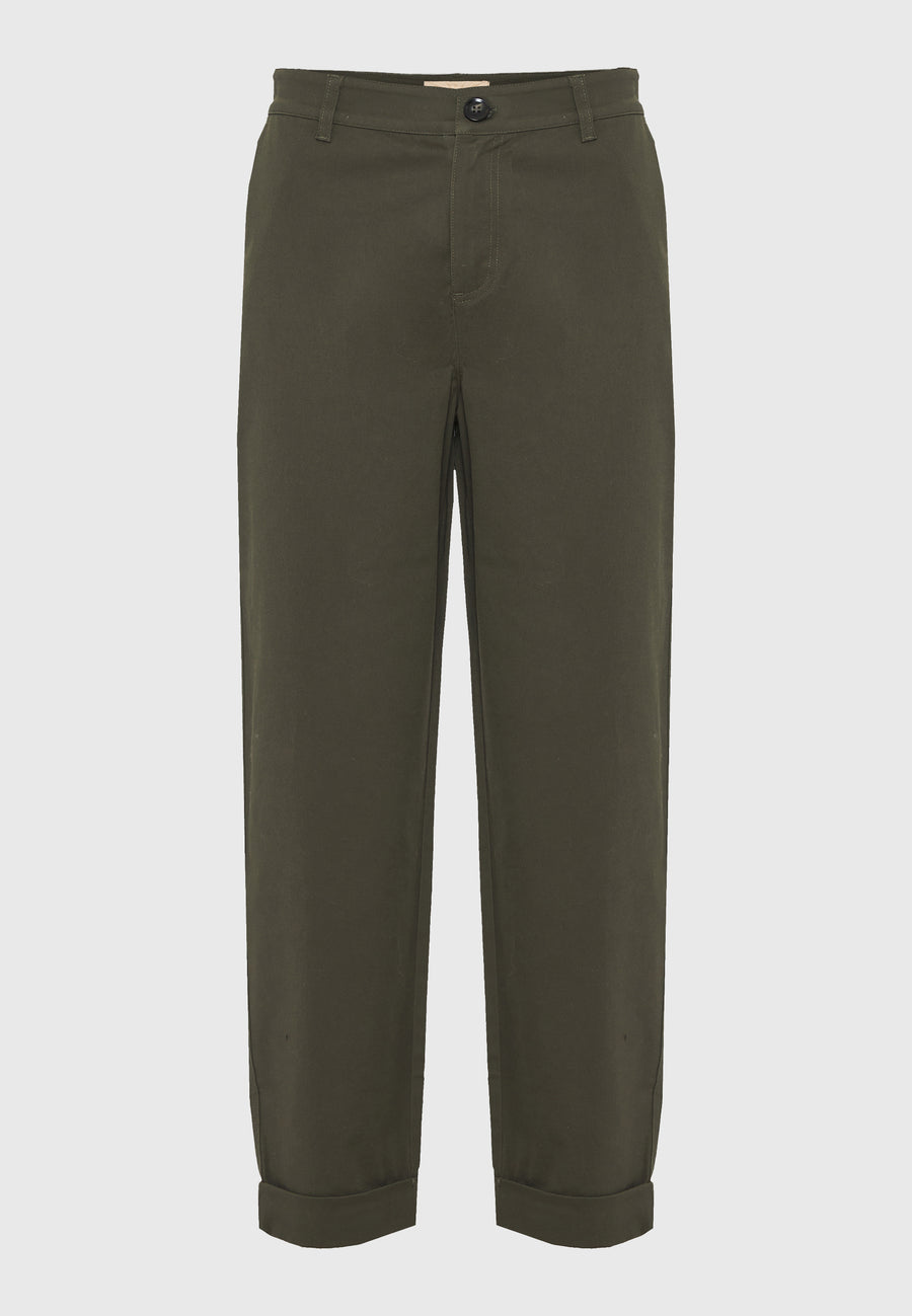 Pantaloni de damă cu nasture