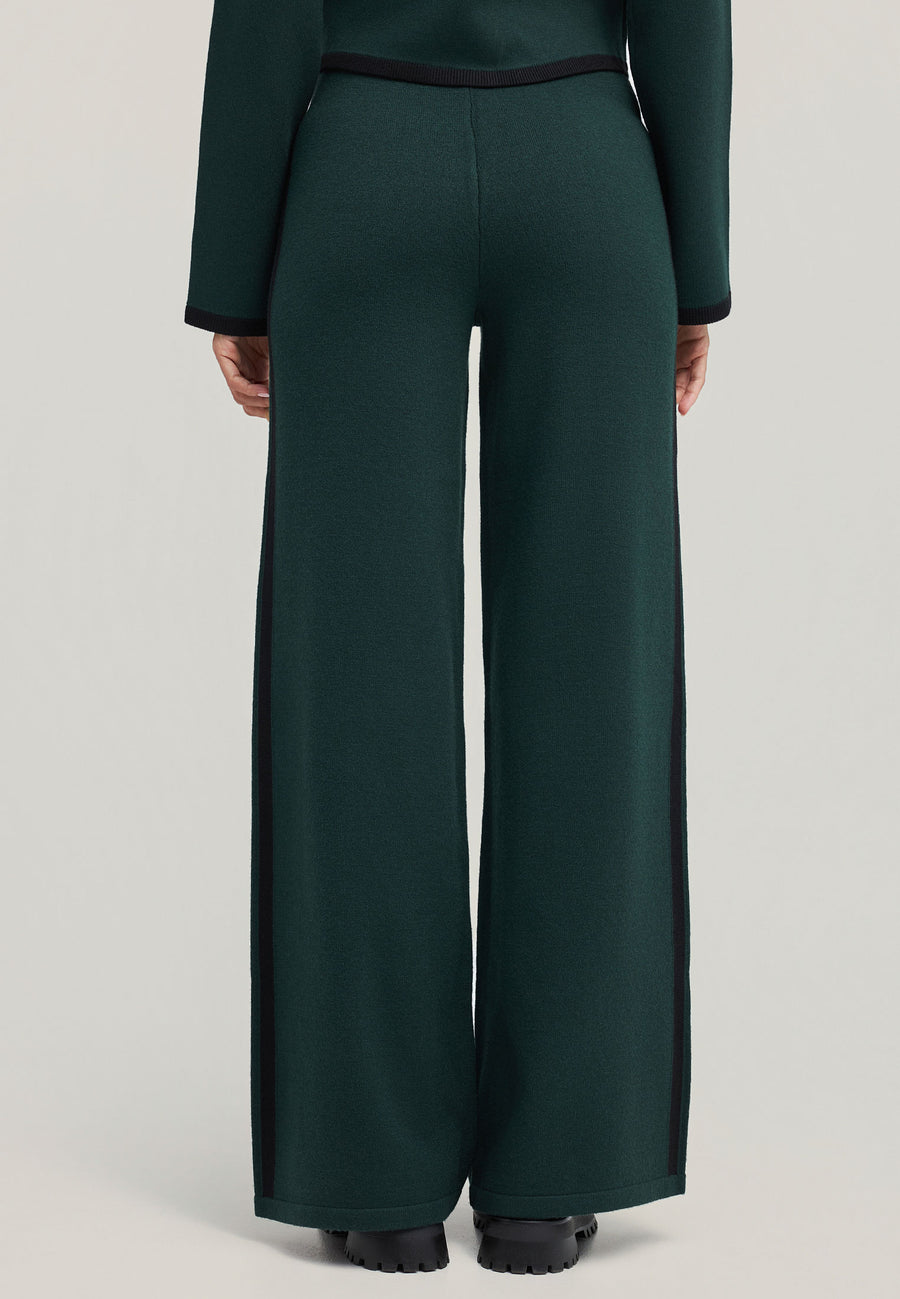 Pantaloni tricotați cu picior larg