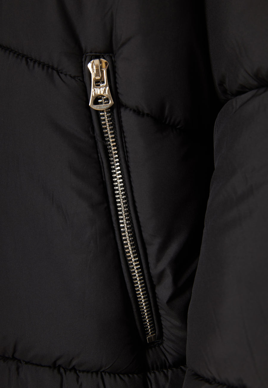 Geacă pufoasă pentru femei cu glugă