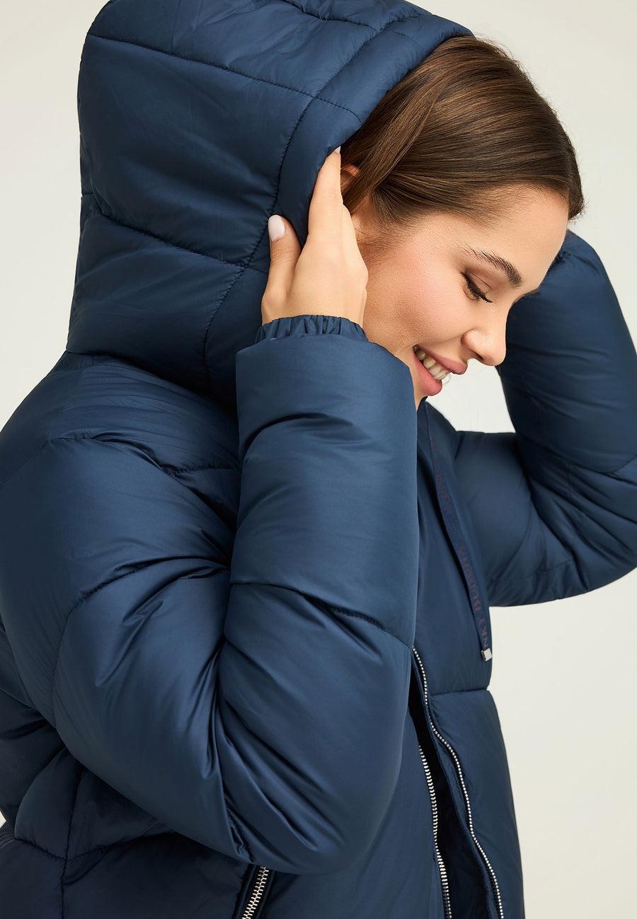 Geacă pufoasă pentru femei cu glugă