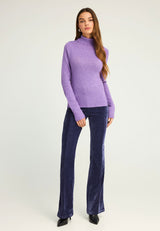 Pulover tricotat cu guler înalt și paiete