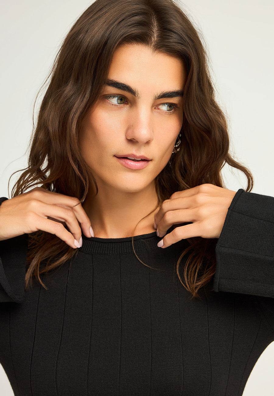 Pulover simplu tricotat pentru femei cu model în dungi