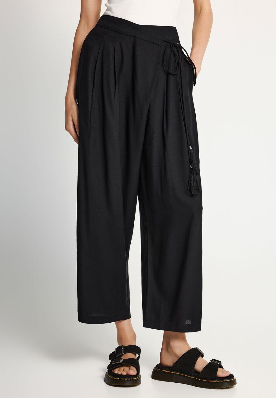 Pantaloni wrapover de damă din viscoză