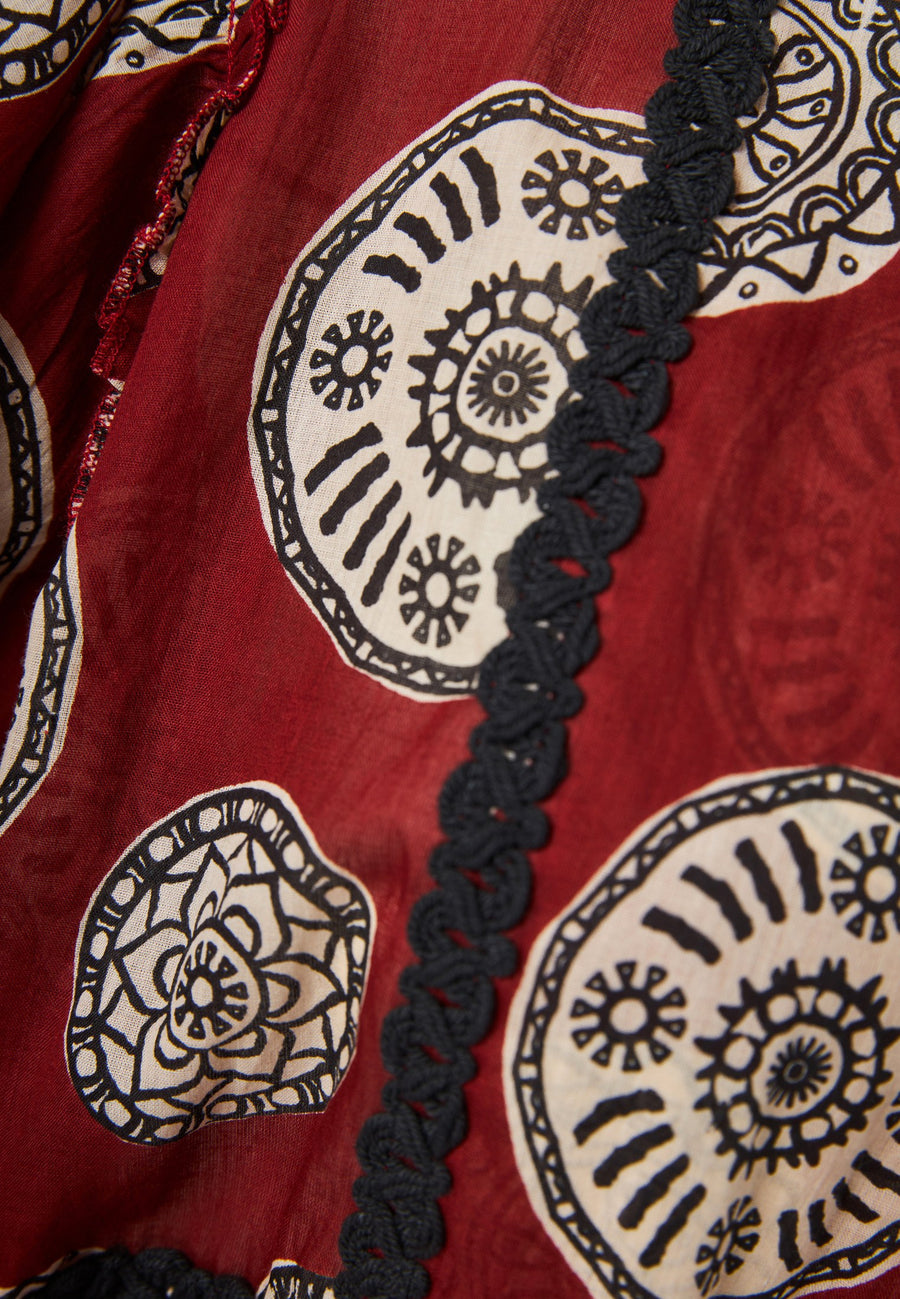 HENNA BROWN