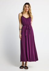 Women's relaxed maxi dress with waist belt