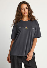 Loose fit t-shirt with artwork print on the back