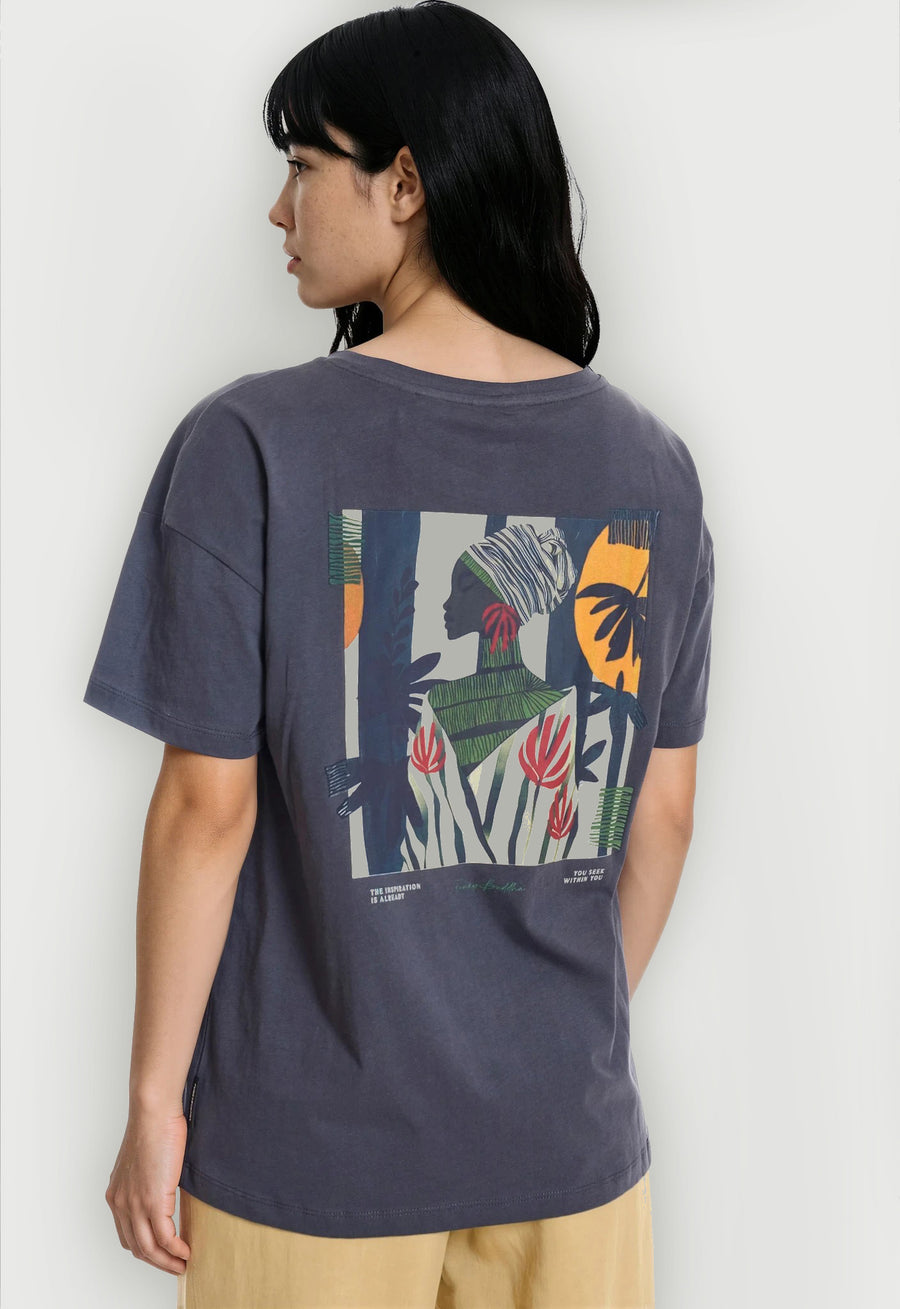 Tricou lejer cu imprimeu grafic pe spate