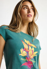 Women's slim t-shirt with print