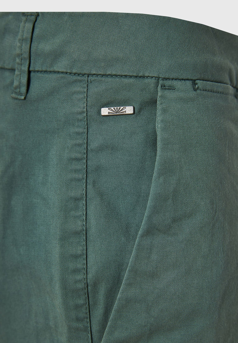 MINERAL GREEN