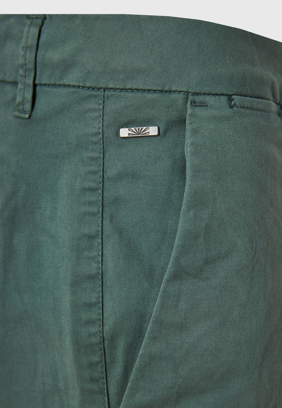 MINERAL GREEN