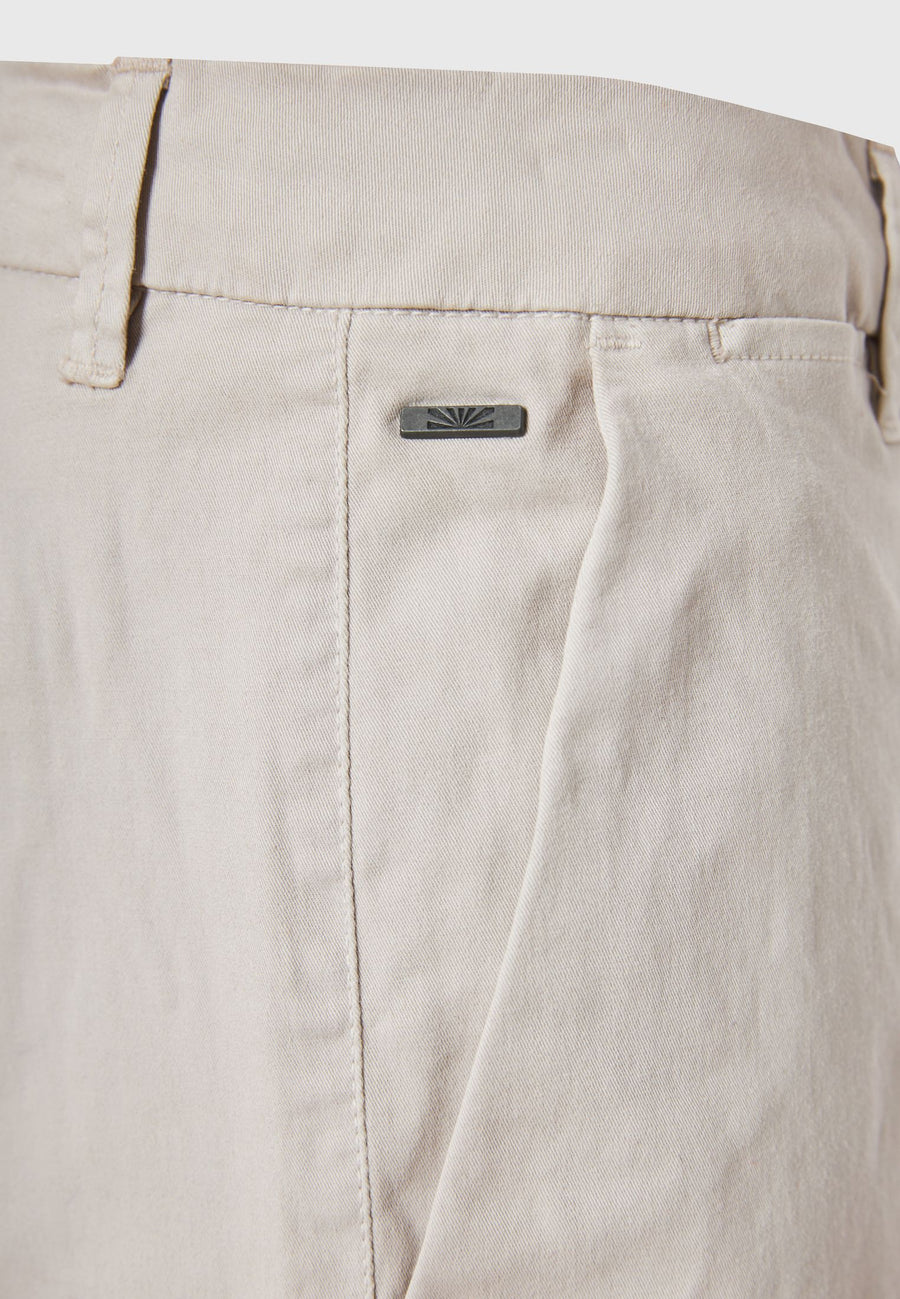 MIST GREY