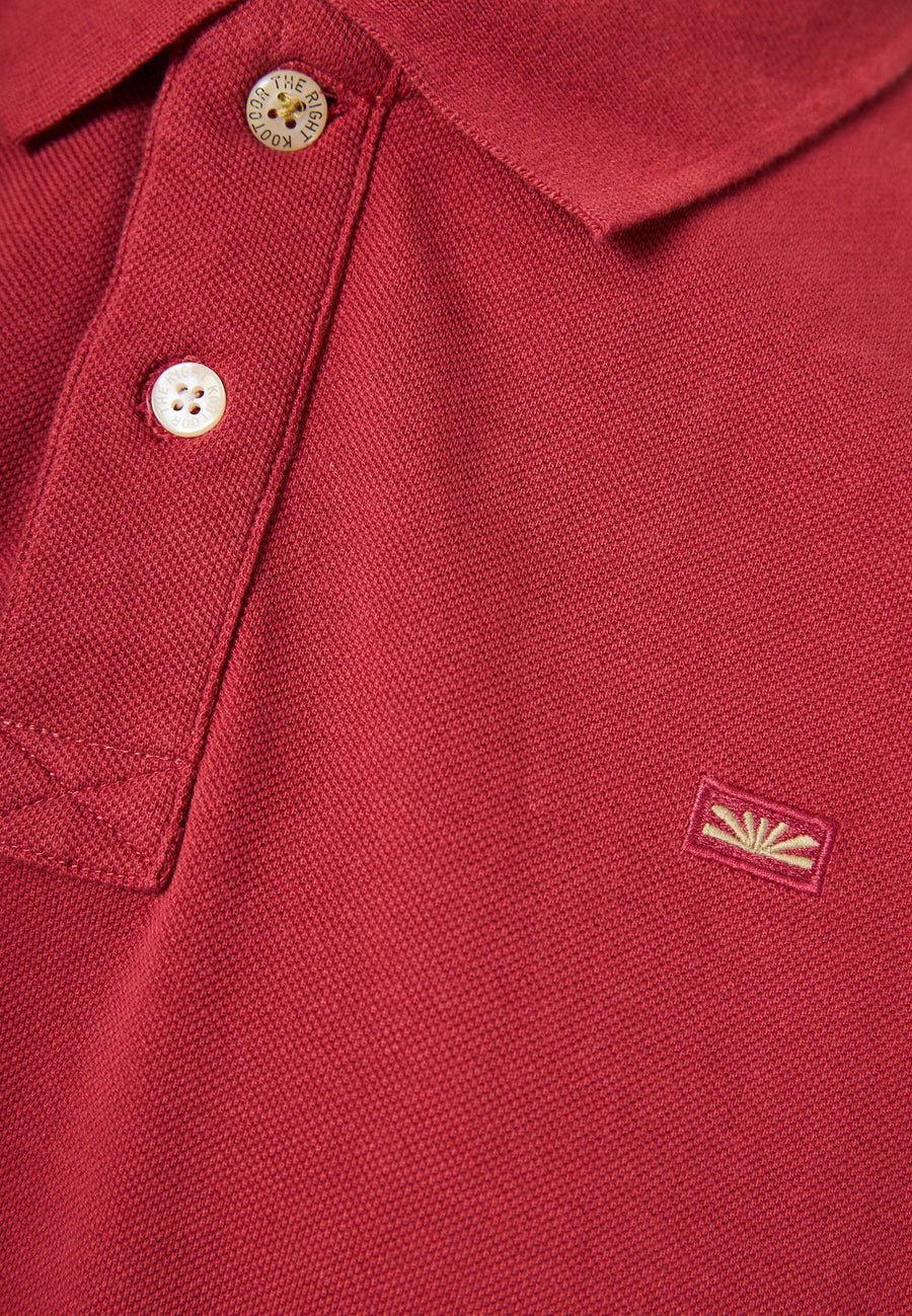 EARTH RED