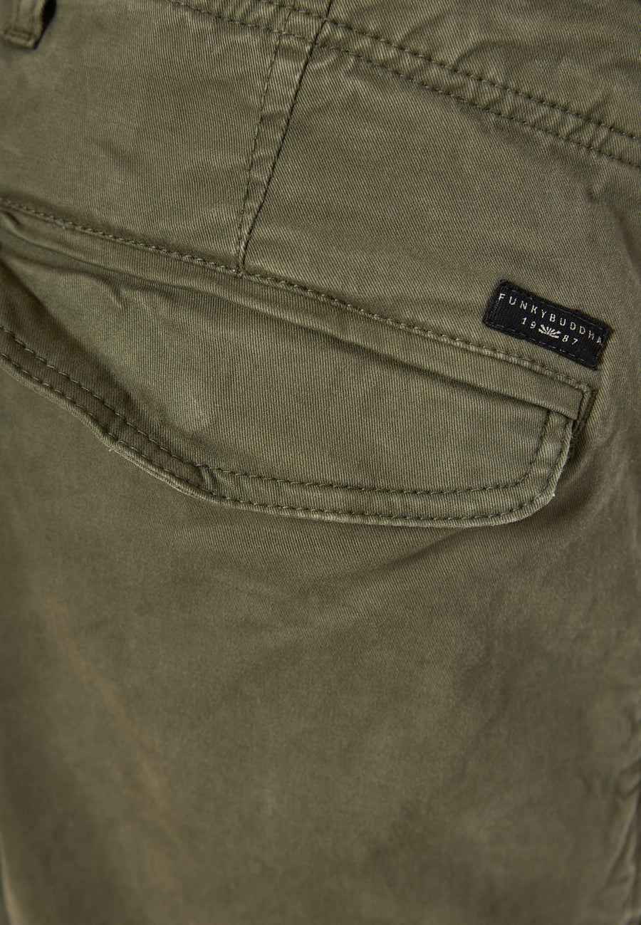 Pantaloni scurți cargo pentru bărbați - Esențiale - Kaki