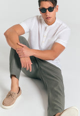 Pantaloni chino bărbătești din amestec de in - Verde prăfuit