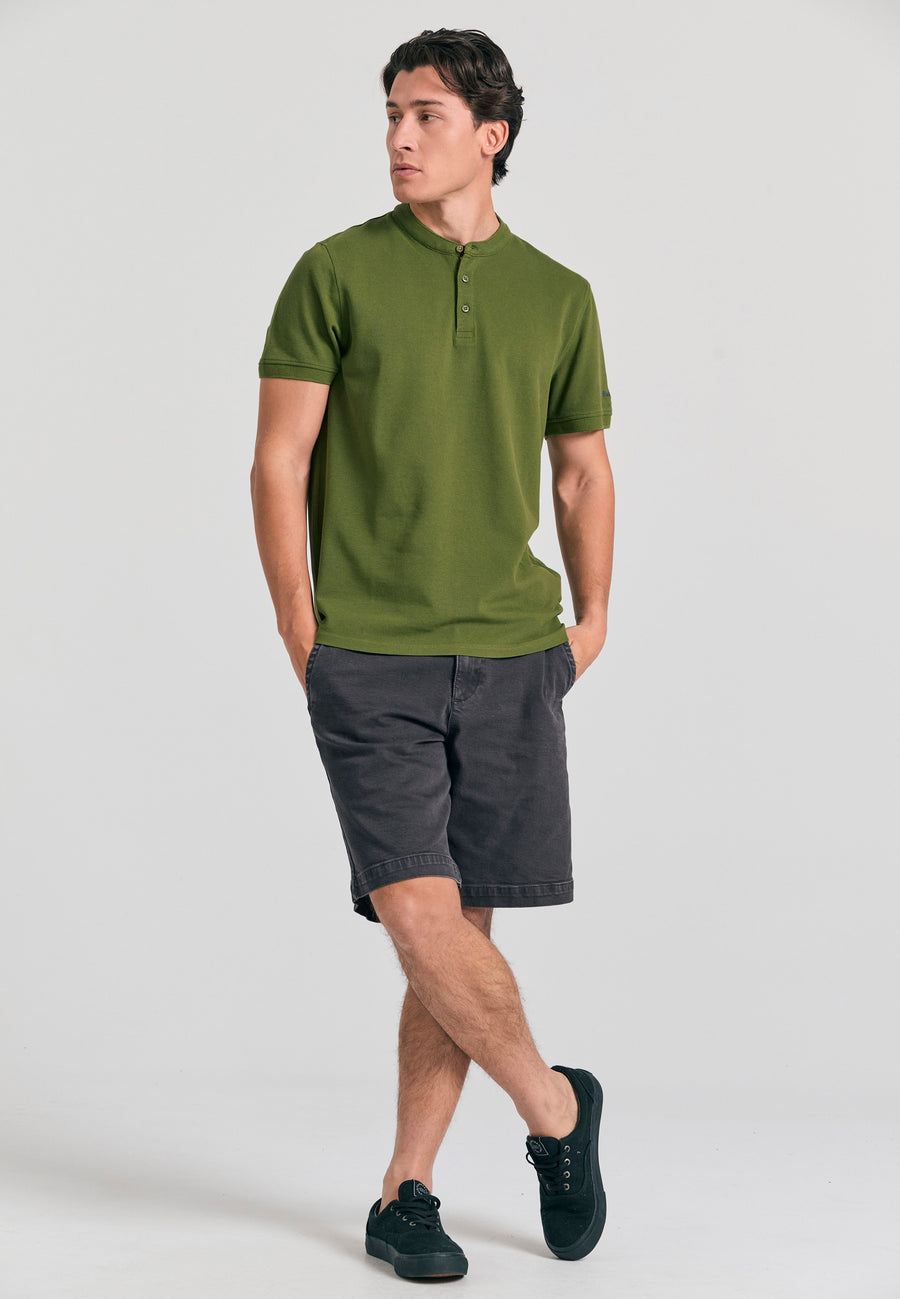 Tricou polo cu guler Mao și broderie pe mânecă - Kaki