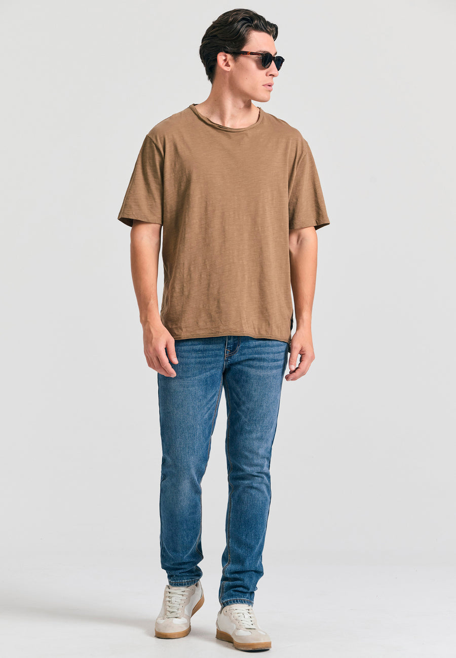 Tricou cu croială lejeră și margini brute - Alune