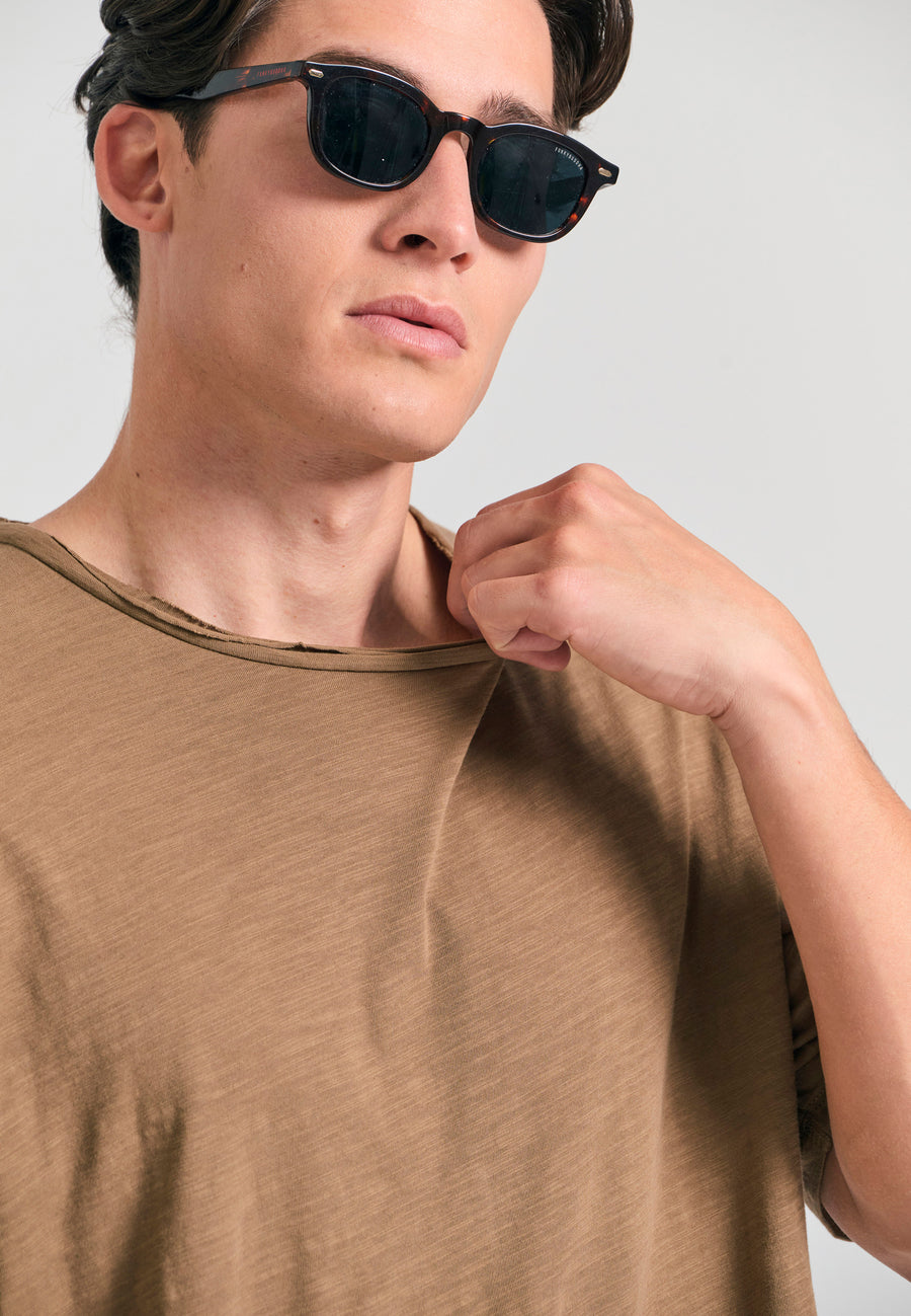 Tricou cu croială lejeră și margini brute - Alune