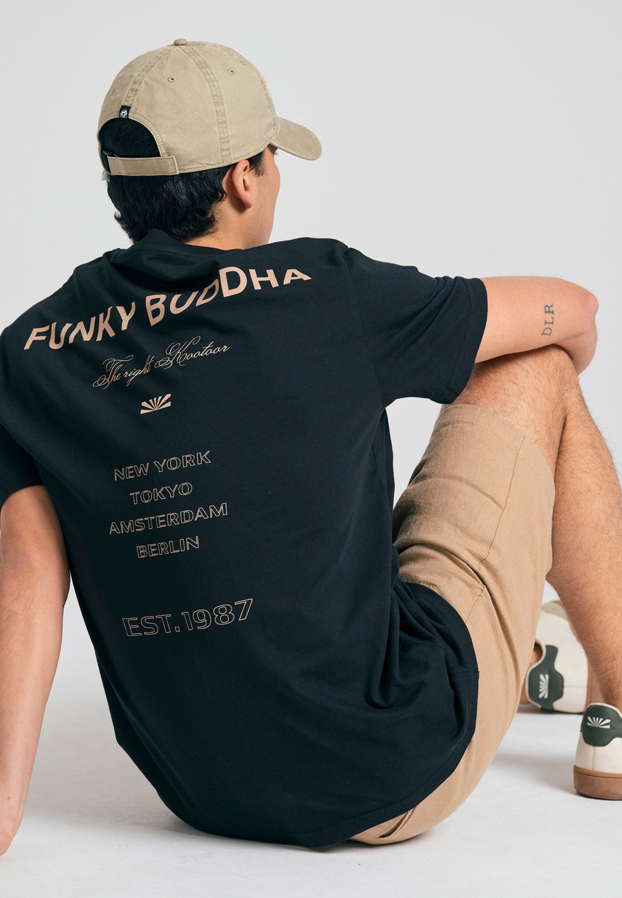 Tricou lejer cu imprimeu artistic pe spate - Negru