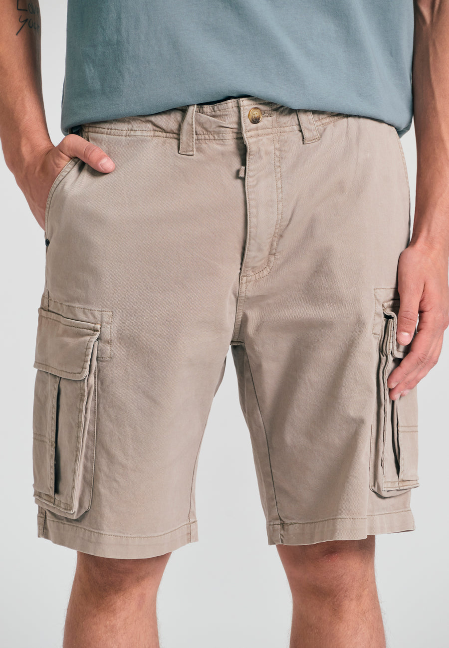 Pantaloni scurți cargo vopsiți în haine - Greige