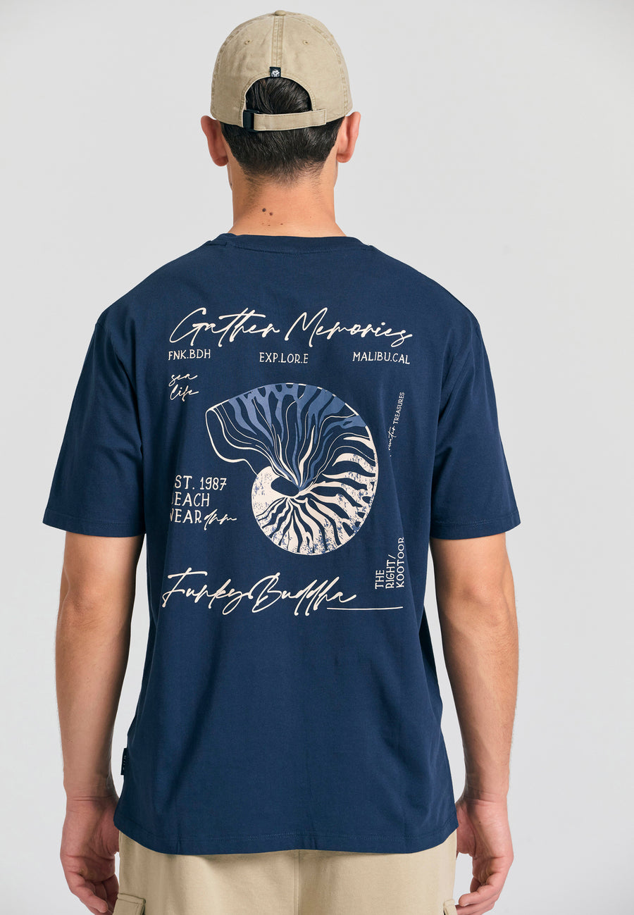 Tricou cu croială lejeră și imprimeu grafic pe spate - Bleumarin