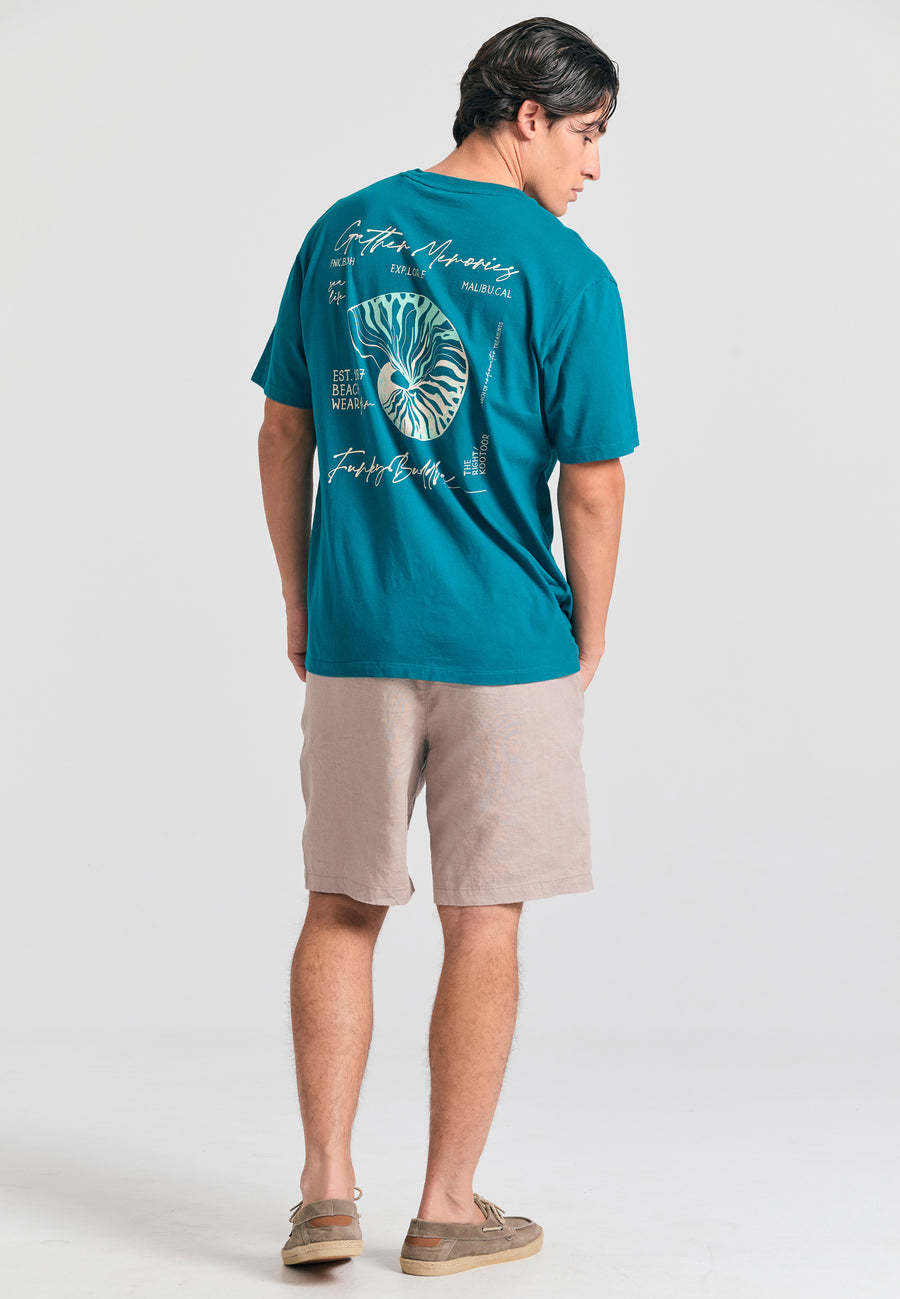 Relaxed fit t-shirt with graphic print on the back - Peacock