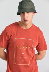 Tricou din bumbac organic cu imprimeu minimalist de brand - Maro Spice