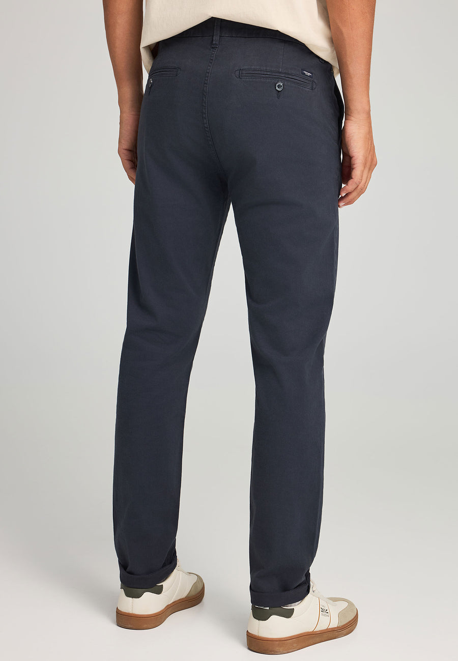 Pantaloni chino pentru bărbați - Esențiale