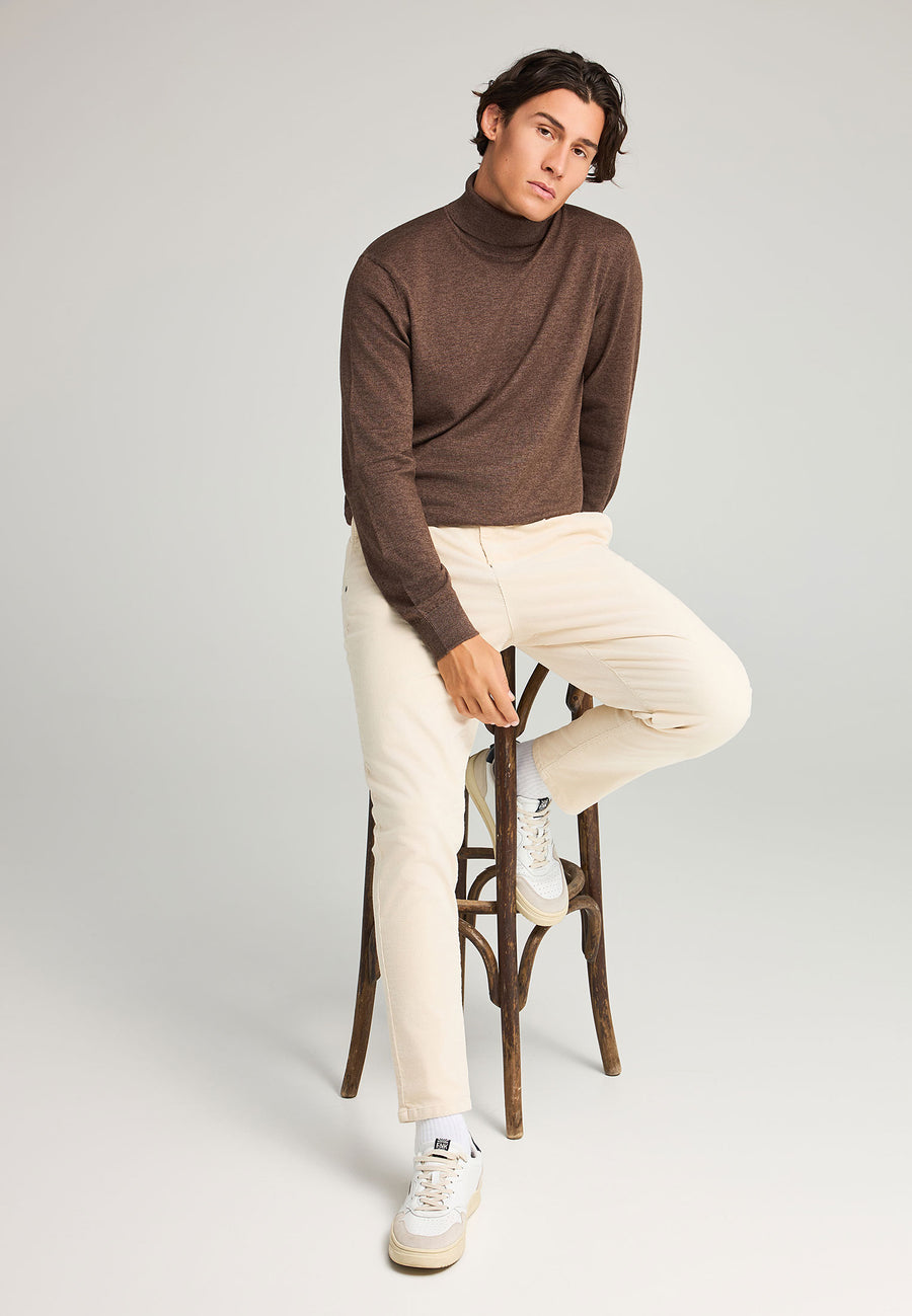 Pulover tricotat cu guler înalt pentru bărbați