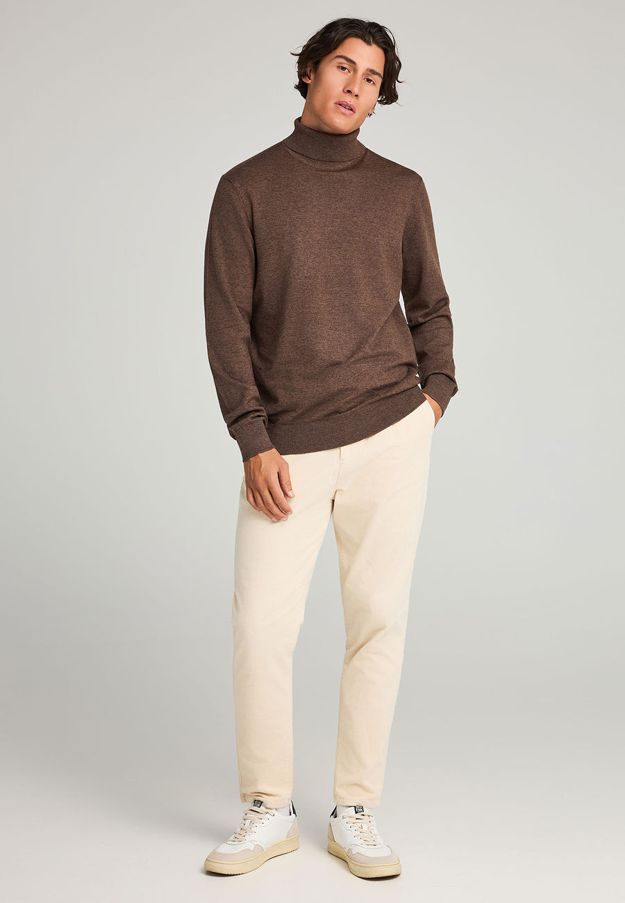 Pulover tricotat cu guler înalt pentru bărbați