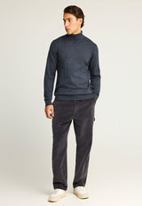 Pulover tricotat cu guler înalt pentru bărbați