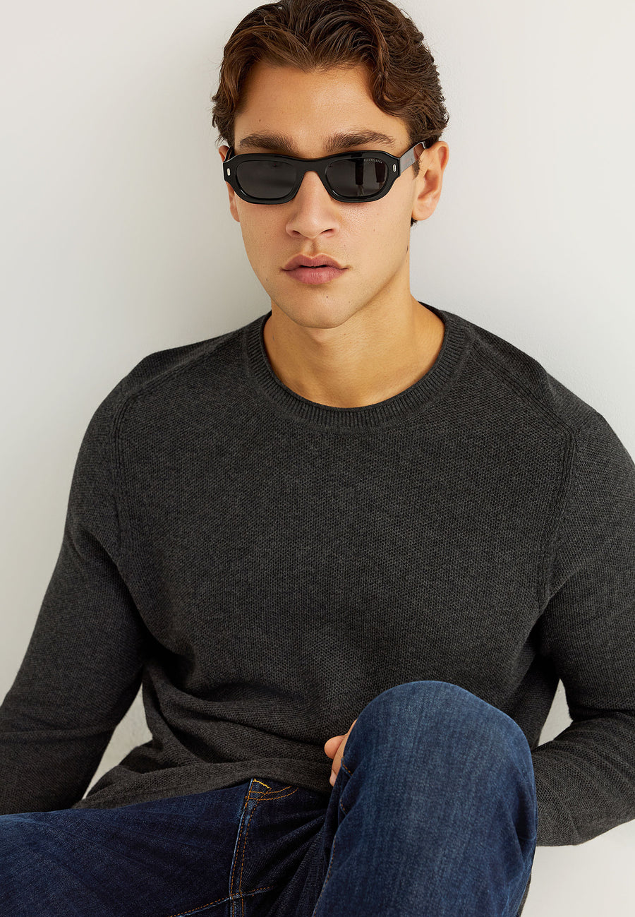 Pulover tricotat simplu cu guler rotund pentru bărbați