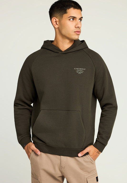 Hanorac cu imprimeu subtil pe piept