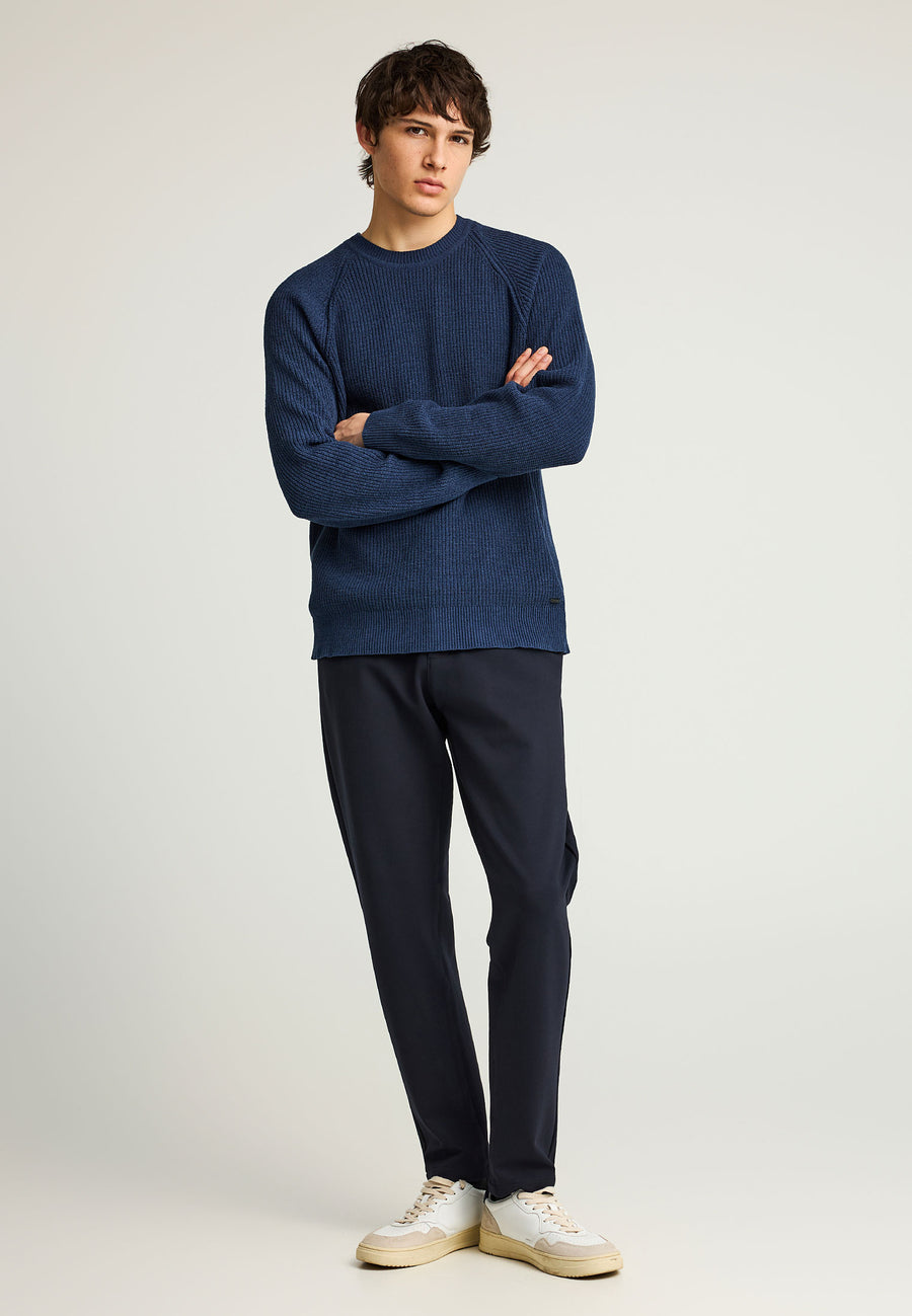 Pantaloni chino conici pentru bărbați