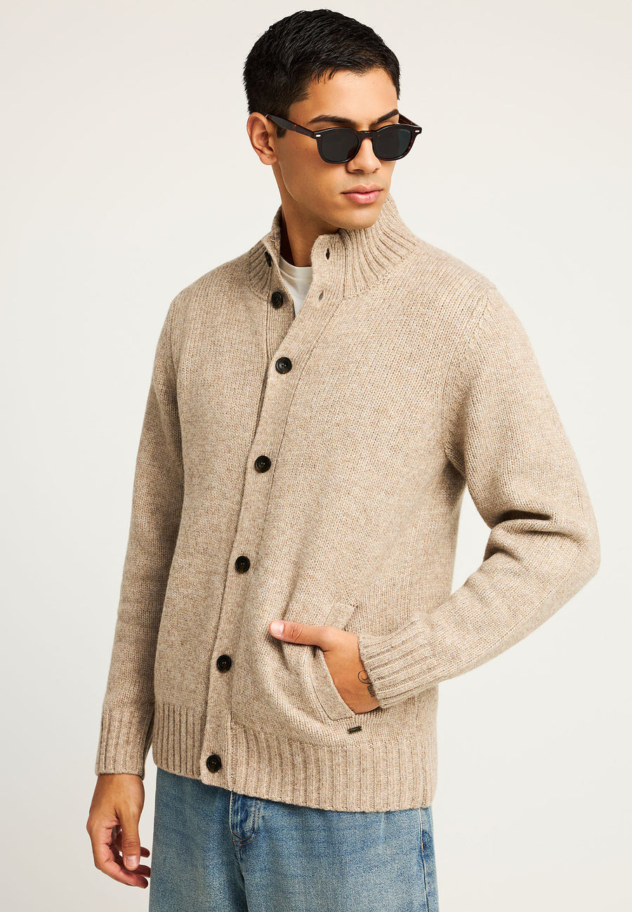 Cardigan tricotat bărbătesc cu guler înalt