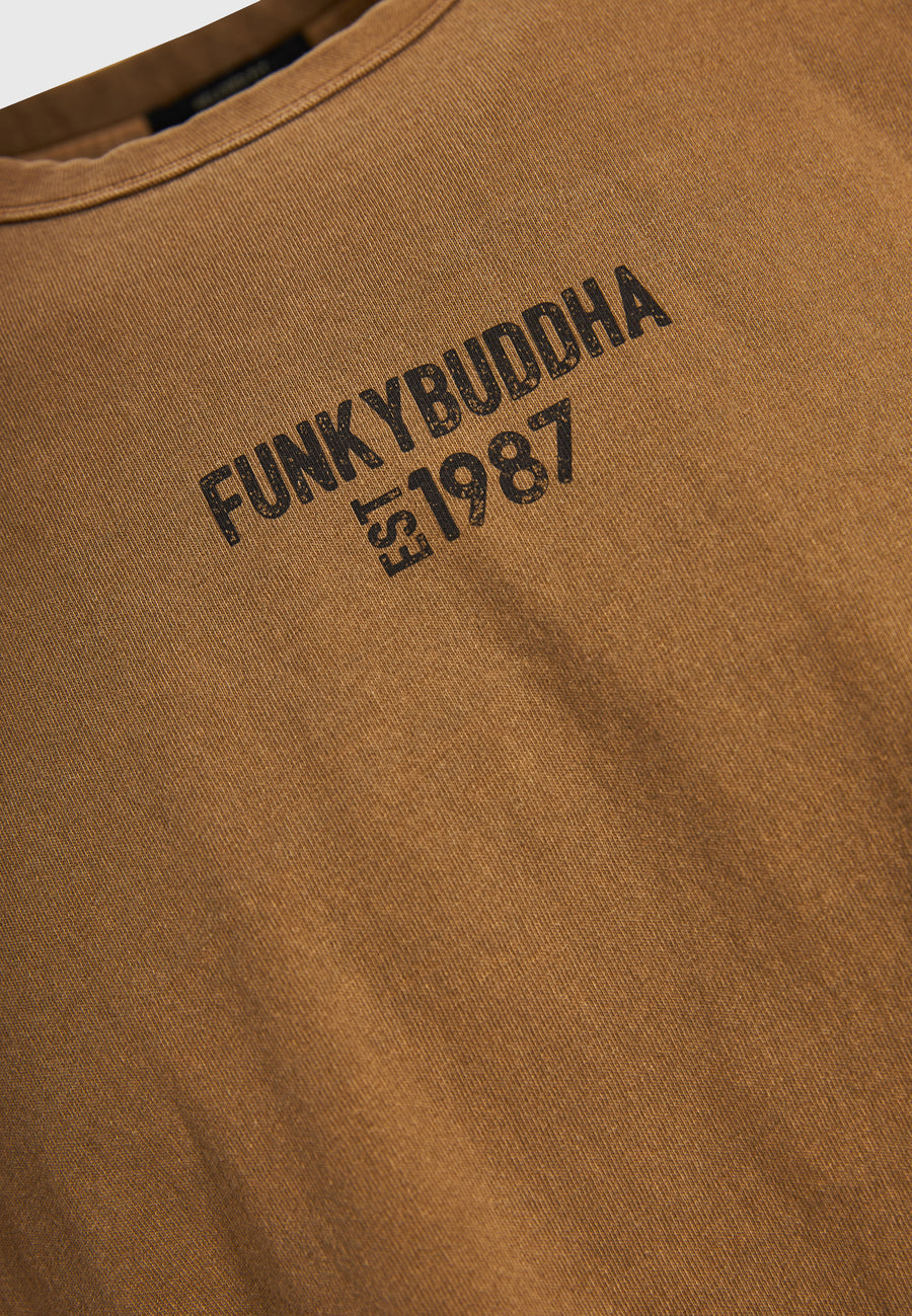 Tricou supradimensionat cu imprimeu pe piept