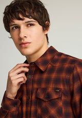 Cămașă bărbătească în carouri din bumbac, cu buzunare la piept