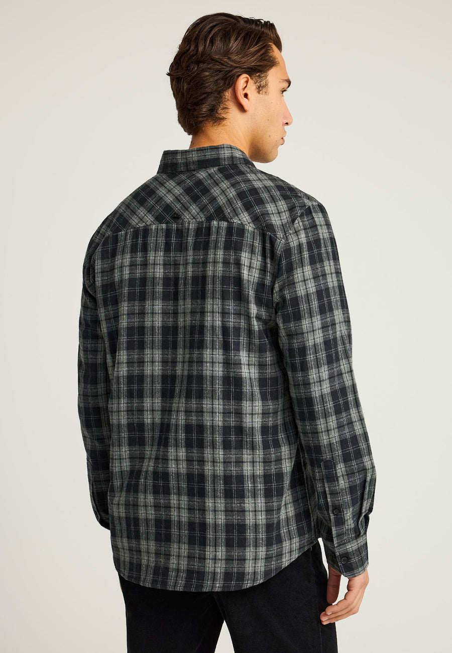 Cămașă în carouri din flanel