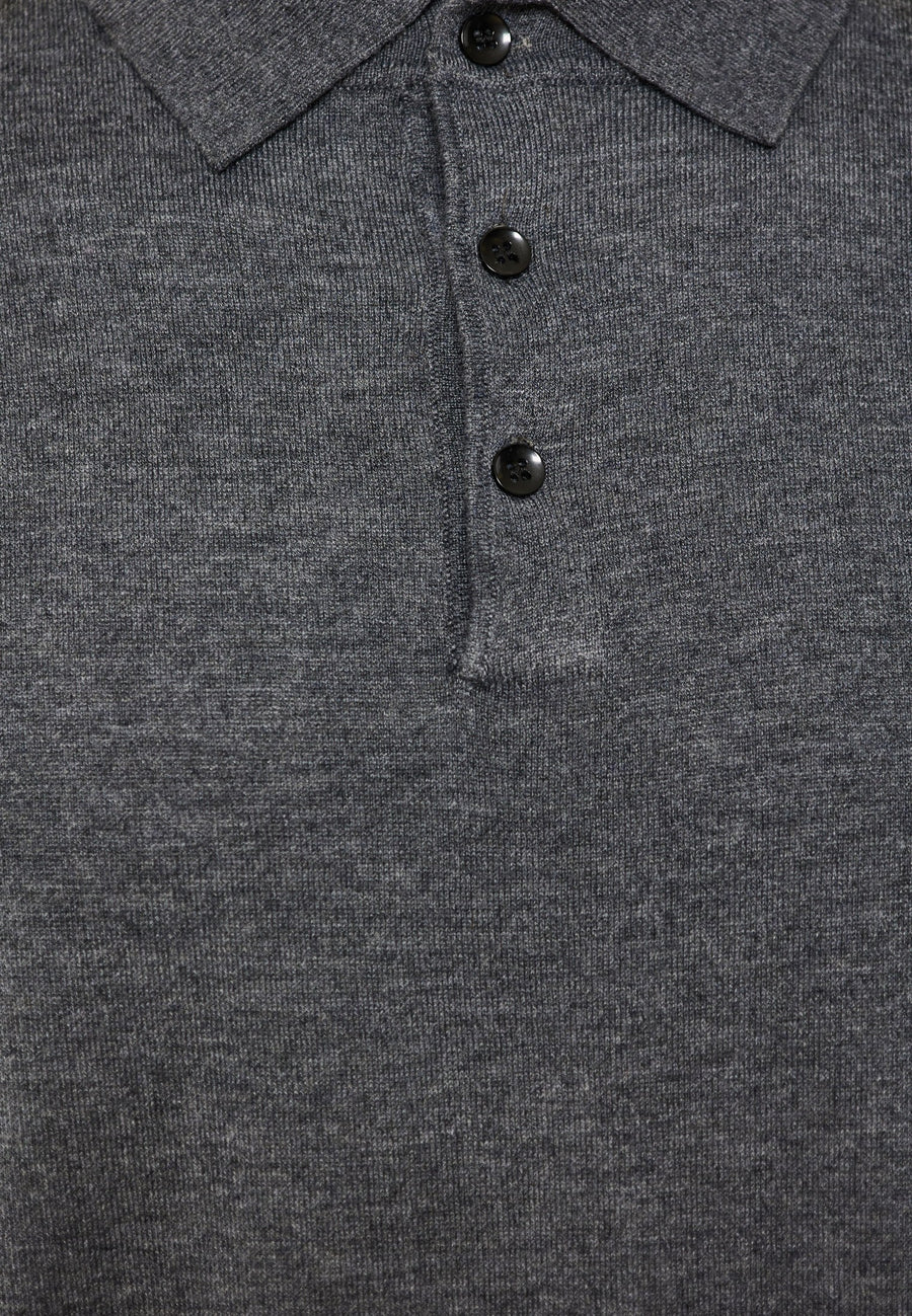 Tricou polo cu mânecă lungă din material tricotat