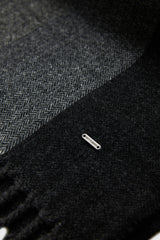 Eșarfă bărbătească cu franjuri