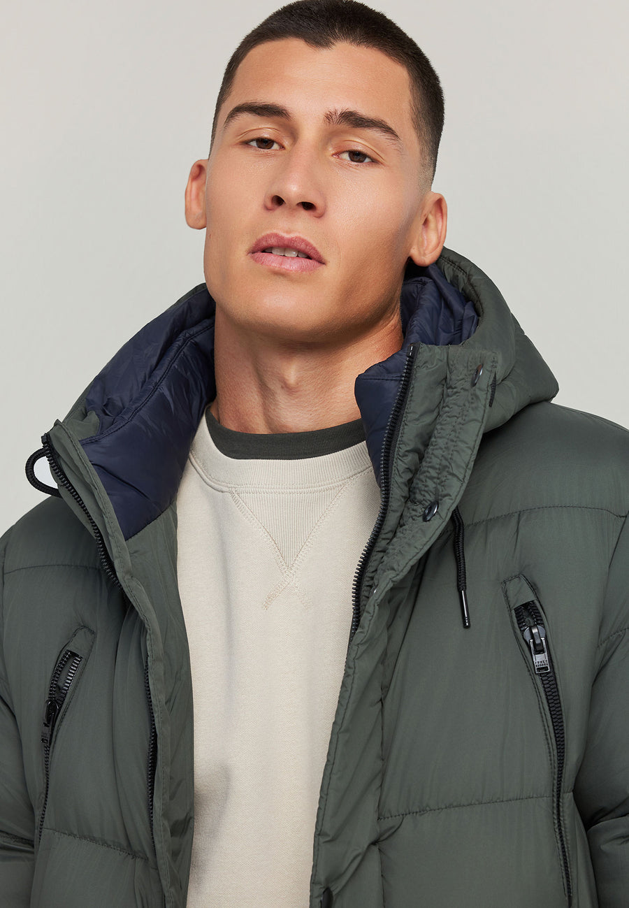 Jachetă pufoasă cu glugă pentru bărbați