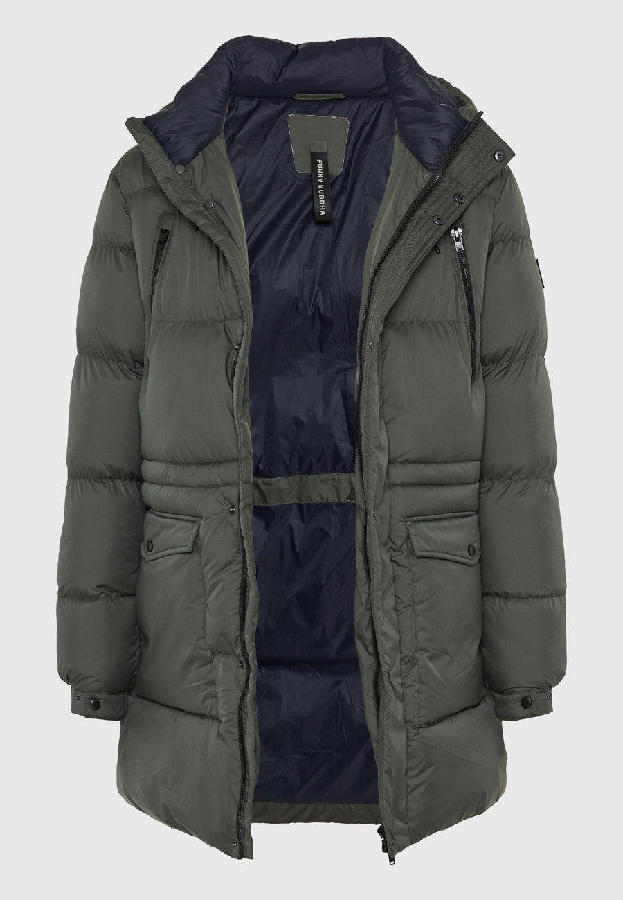 Jachetă pufoasă cu glugă pentru bărbați