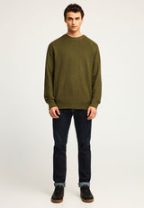 Hanorac bărbătesc cu guler rotund și finisaj striat