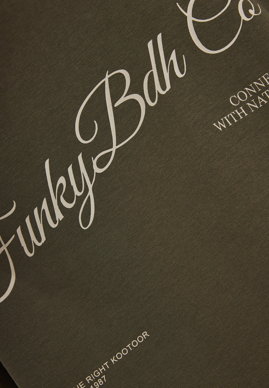 Hanorac bărbătesc cu logo brodat pe piept