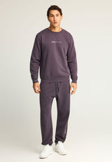 Hanorac bărbătesc simplu cu guler rotund și imprimeu subtil pe piept