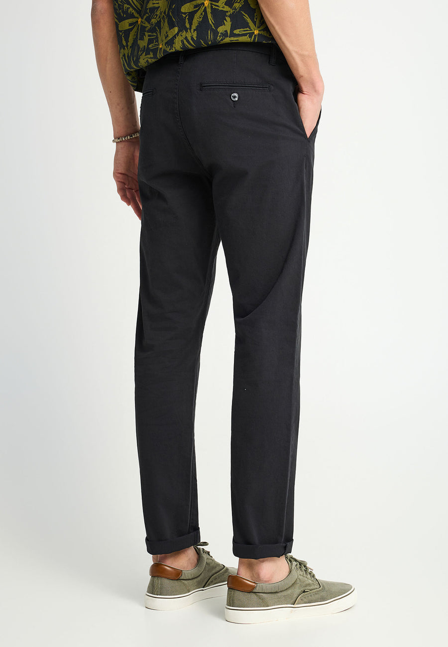 Men's chino pants - The essentials