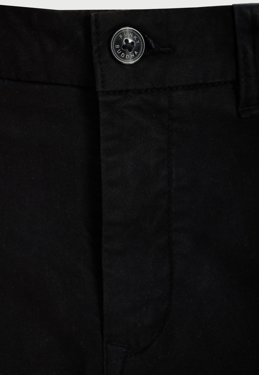 Men's chino pants - The essentials